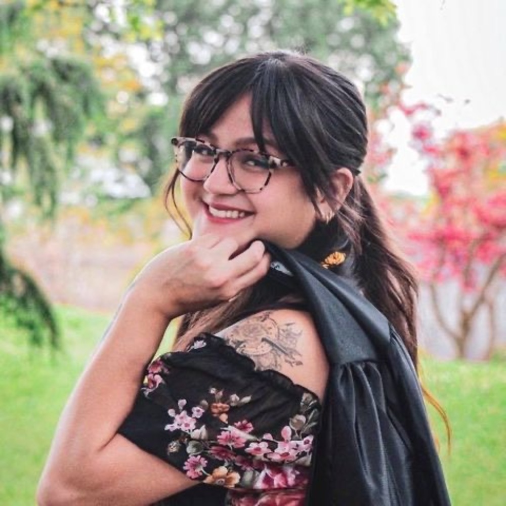 Meet your Posher, Lorena